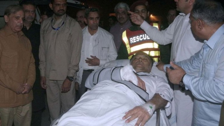 Прострелян е вътрешният министър на Пакистан