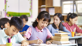 Китай забрани изпитите за учениците на 6 и 7 години