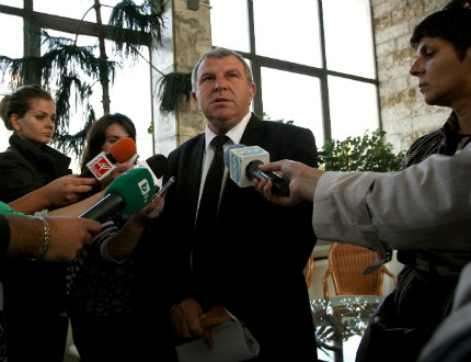 Хубавото време бави изкупуването на тютюна, обясни Греков