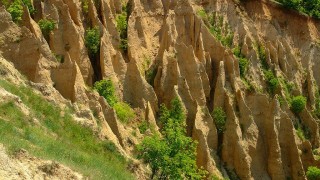 Възстановиха екопътеката до природната забележителност в подножието на Рила планина