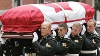 Бомба уби канадски войник в Афганистан