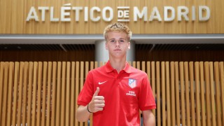 Атлетико Мадрид обяви подписването на договор с Даниел Фицджералд Младият