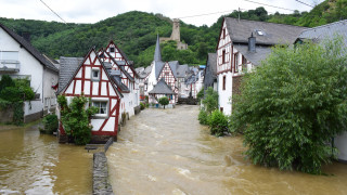 Повредените от наводненията в Германия банкноти обикновено замърсени с