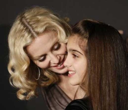 Щерката на Мадона избира танцьори за майка си