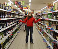 Забраняват на големите супермаркети във Франция да изхвърлят храна 