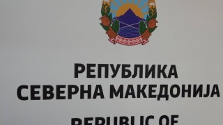 Продължава издирването на българина, който изчезна след гмуркане в Охридското езеро