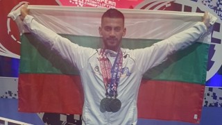 Европейският шампион по вдигане на тежести в кат 61 кг