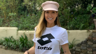 Бившата тенисистка, която пести от носенето на дрехи