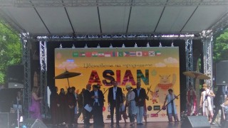 Азия е необятна заяви президентът Румен Радев който откри азиатския фестивал