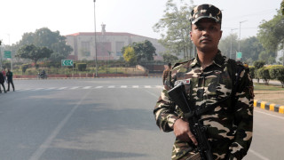 Индийската полиция повдигна обвинения в тероризъм срещу четирима души във