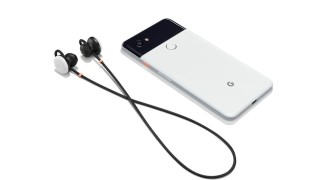 Докато повечето тех гийкове седят и сравняват камерите на новите