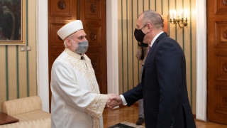 Президентът Румен Радев се срещна с Главния мюфтия на мюсюлманското
