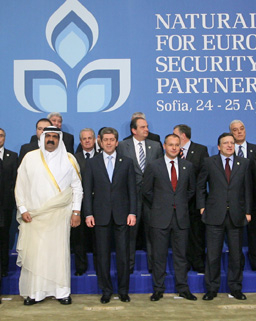 Барозу: Солидарност - в ЕС, но и извън съюза