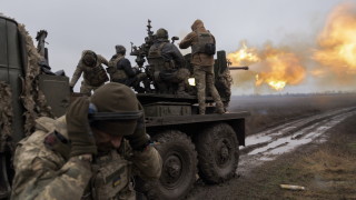 Украйна съобщи в четвъртък че изтегля войските си от някои
