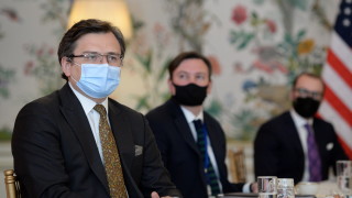 Министърът на външните работи на Украйна заяви че Русия открито