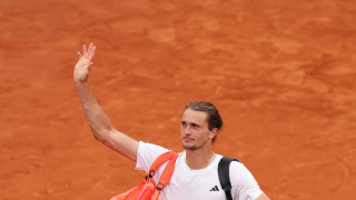 Златният медалист от Олимпийските игри в Токио през 2021 а година