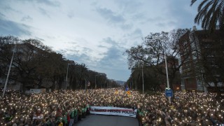 50 души пострадаха при размирици в Барселона