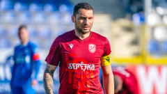 Отбор от Втора лига удължи договорите на двама основни играчи