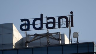 Комбинираната пазарна стойност на капитала на 10 те компании на Adani