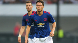 Феновете на Манчестър Юнайтед казаха тежката си дума по отношение