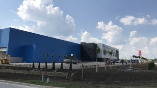 Турската "Емпай" удвоява персонала си в завода си в Шумен