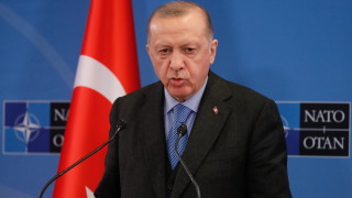 Турският президент Реджеп Ердоган призова руския си колега Владимир Путин