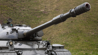 Шведската армия ще купи танкове от германо френския производител на отбранителна