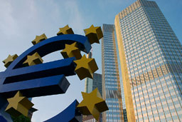 ЕЦБ инжектира €30 млрд. в паричните пазари