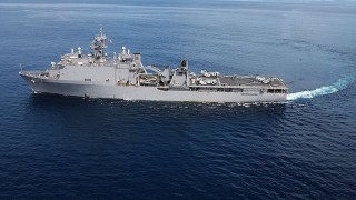 Нов десантен кораб на САЩ влезе в Черно море
