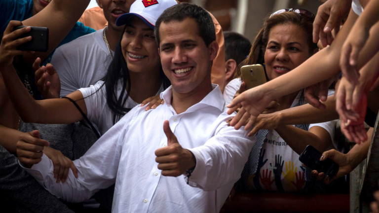 Помощник на Гуайдо съветва Китай да "обърне гръб" на Мадуро