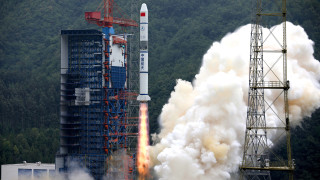 Новият космически кораб на Китай се завърна на Земята
