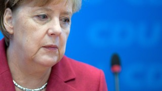 Германските социалдемократи обявиха че ще споделят властта с консерваторите на