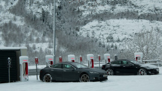 Американският производител на eлектрически автомобили Tesla публикува първия си доклад