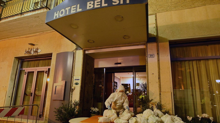 Смъртните случаи от коронавирус се увеличиха в Италия и Иран