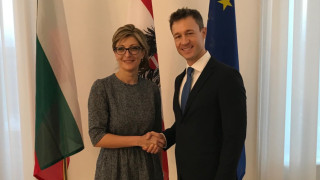 Захариева обсъди Брекзит с Австрия