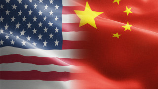 Китайски военни прогониха американски боен кораб от Южнокитайско море