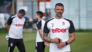 Старши треньорът на ФК ЦСКА 1948 Валентин Илиев ще застане пред