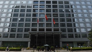 Китайският борсов регулатор наложи глоба от над 100 милиона юана