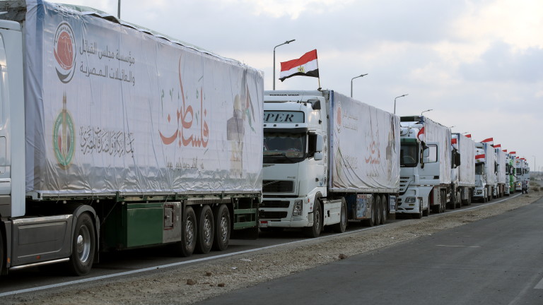 Израел: Днес в Газа трябва да влязат още 80 камиона с помощи