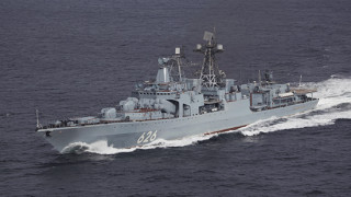 Корабът за борба с подводници Вицеадмирал Кулаков е провел учение