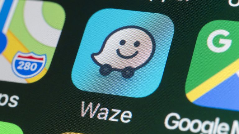 Waze с ъпдейт: повече камери, по-точни инциденти и любими маршрути