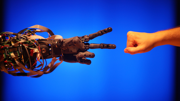 Експерт от Google: Роботите ще създадат нови възможности за обществото