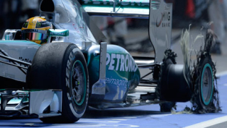 Пирели ще тестват гумите с болид от 2013 г.
