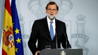 Испанският премиер Мариано Рахой обяви уволнението на каталунското правителство разпускането