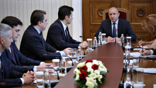 За да се справим с всички кризи ни трябва работещ