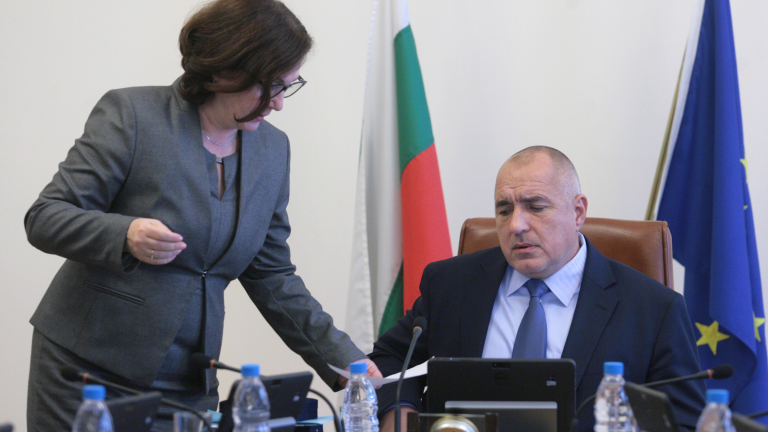 ГЕРБ и БСП: Няма да управляваме заедно; Плевнелиев: Който откъсва България от ЕС предава националния интерес;  СДС: Ние да регистрираме ли Демократи за Сериозно Бъдеще?... 