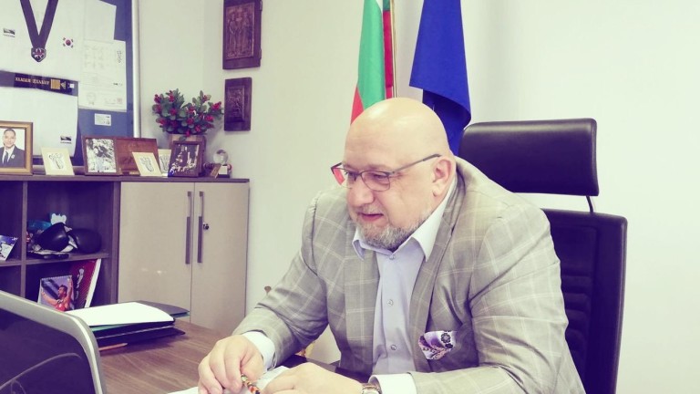 Красен Кралев: Няма по-голямо щастие от детската усмивка