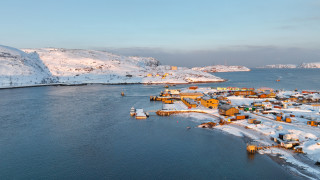 Отдалеченото арктическо селище Терибeрка на руския Колски полуостров известно с
