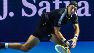 Поставеният под №3 Ян Ленард Щруф е първият полуфиналист на турнира