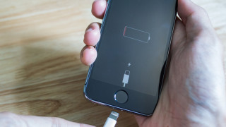 Франция разследва Apple заради iPhone